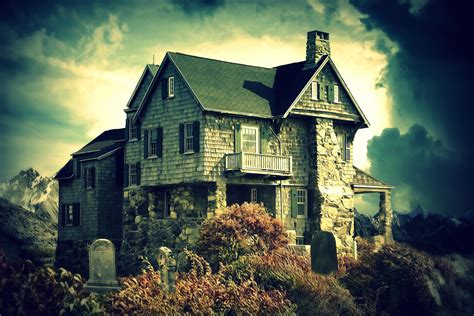  “The Haunted House” 